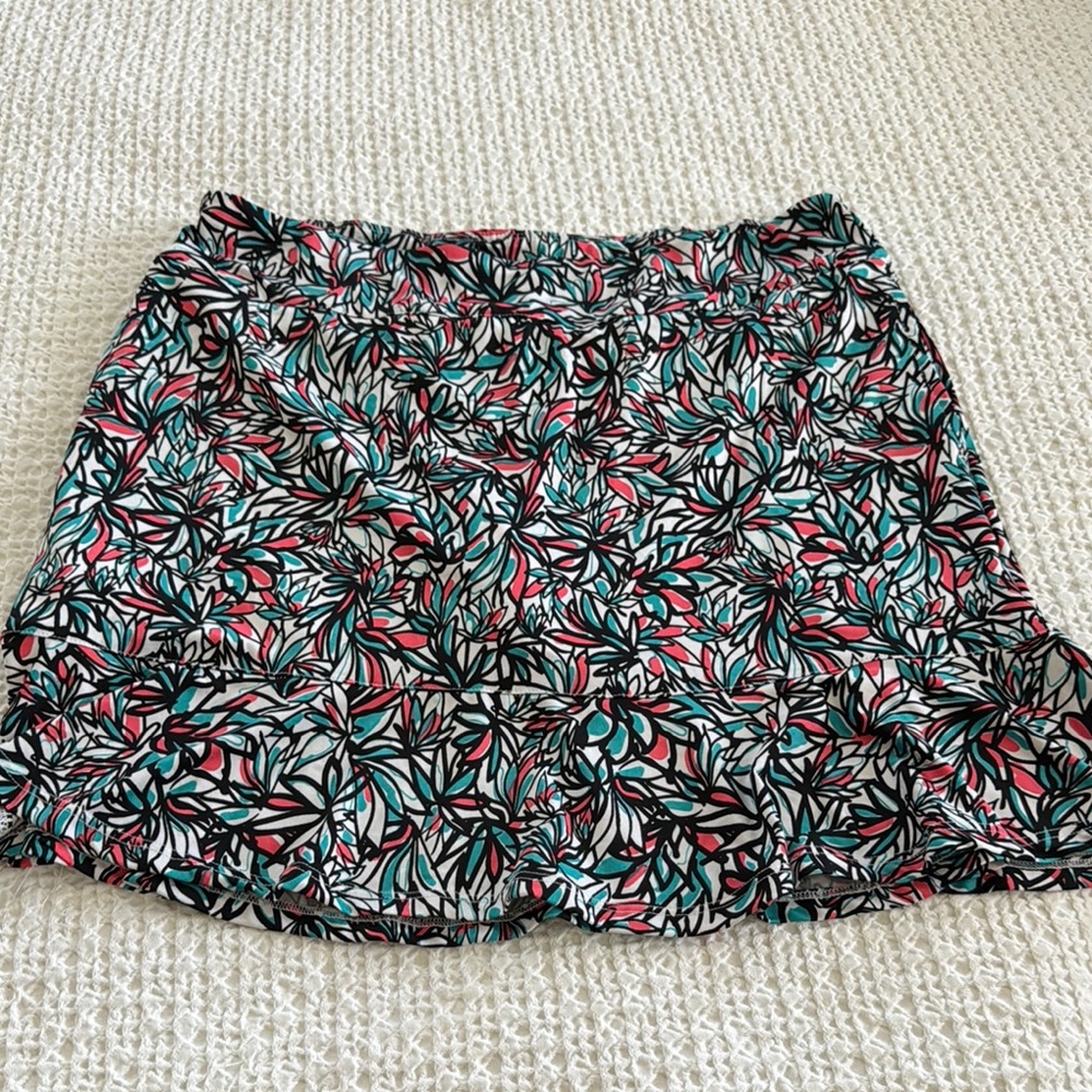 Emerald Red and Green Skorts Vibrant Design